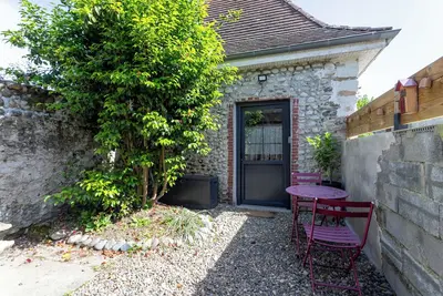 Image de Maison de vacances 'Gîte les Charmilles' avec terrasse privée, jardin privé et Wi-Fi