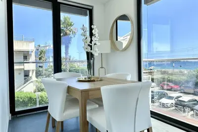 Image de Beach front First Floor Appartment