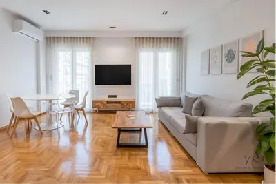 Image de Comfort Oasis: Work-Friendly Space w/Fiber Net