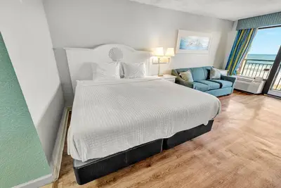 Image de Direct Oceanfront Studio | Sandcastle South |Pools