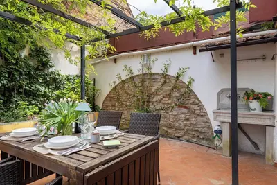 Image de Casa Il Patio: 2 chambres-2 salles de bains au coeur de Florence avec jardin