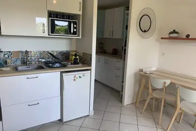 Image de Duplex lumineux pour 5 pers. à 100m de la plage avec jardin et parking privé