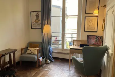 Image de 15 min walk from Notre Dame, cosy traditional parisien appartment