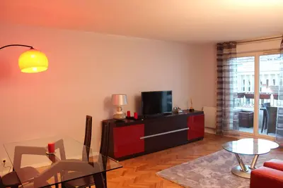 Image de The Reference Of Puteaux City Center - At 10 Minutes From Paris Champs Elysees