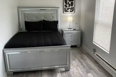 Image de Beautiful home near WhiteSox Stadium and Downtown Chicago.