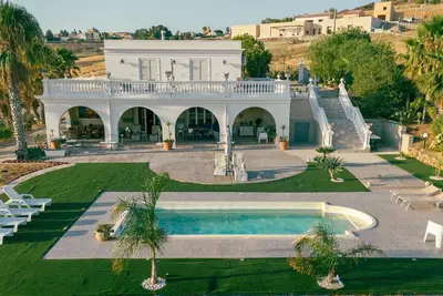 Image de ⭐️Villa Liboria Luxe⭐️ - avec piscine de rêve