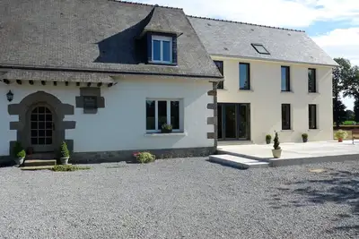 Image de 5 Bedroom Bed & breakfast in Combourg