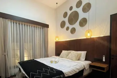 Image de Newly Renovated & Comfy 3bd Villa in Kerobokan. 10 min to Seminyak Beach