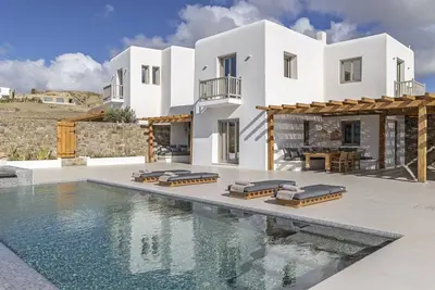 Image de Villa à Kalafati avec 3 chambres à coucher, 6 couchages
