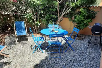 Image de Les Myrtes Studio 3 Etoiles climatisé  jardin provençal piscine près littoral