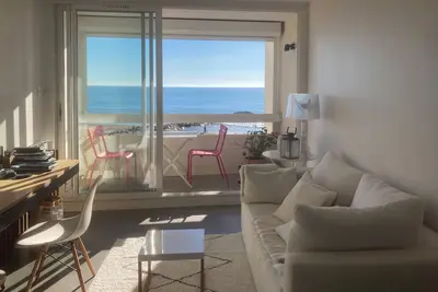 Nouveau : cocon pour deux personnes - terrasse vue mer - accès direct plage