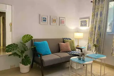 Cozy Vintage Apt in Bandra Village