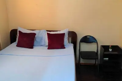 Image de Symes Zee - Bar, Resturant, Rooftop Views.