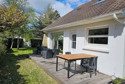Image de Charmante maison de vacances au calme, proche de la plage avec 3 chambres