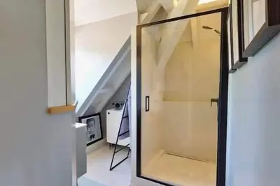 Image de Attic Apartment