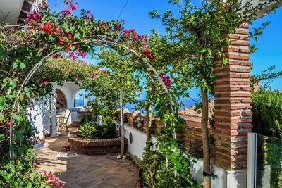 Image de Wees Welkom bij Casa Hermosa en Geniet in een Oase van Rust
