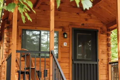 Image de The Bellefonte Campground presents: Tiny Home | 1 Bedroom with Hot Tub