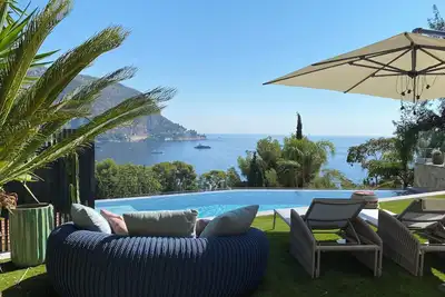 Image de Villa Piscine Bord De Mer Eze