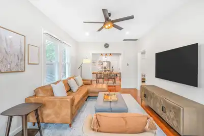 Image de Cozy Hyde Park Home Central Austin Near Ut & Dt Mini Golf!