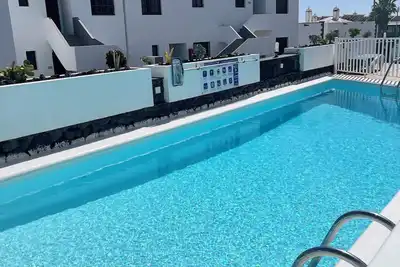 Image de Montorian Apartments en Lanzarote. Justo en Puerto del Carmenplaya y Piscina! ! !