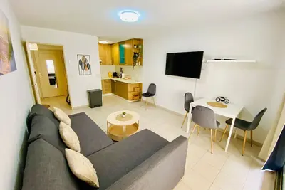 Image de Square central pour séjour entre amis ou famille