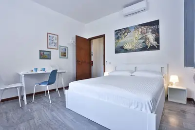 The Studio - Concordia Square & Sea View Apt