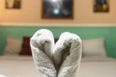 Image de Symes Zee - Bar, Resturant, Rooftop Views.