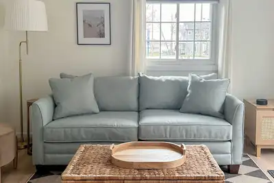 Little Bell's Bungalow / Walkable to Saugatuck and Douglas / Updated