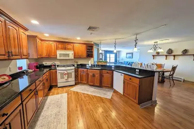 Image de Luxury Acadia Penthouse w/ Balcony & Fire Pit
