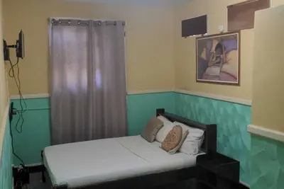 Image de Symes Zee - Bar, Resturant, Rooftop Views.