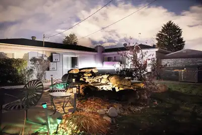 Image de Cozy ski home w/hot tub + steam shower + wood burning fireplace