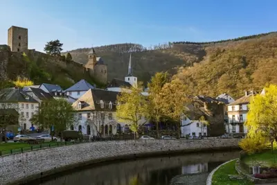 Image de Cascade trés lumineux au premier étage