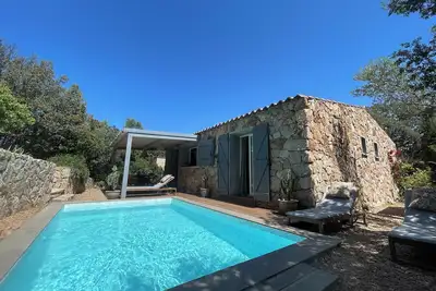 Image de Maison en pierres type bergerie climatisée tout confort à Porto-Vecchio