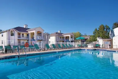 Image de Relaxing Retreat: Studio at Wyndham Branson Falls