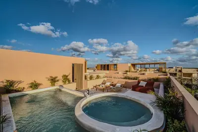 Image de Heavenly 3br Ph w Private Pool | Gym | Yoga Class