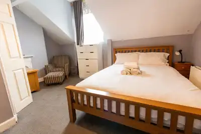 Homely Ensuite Room near City Centre