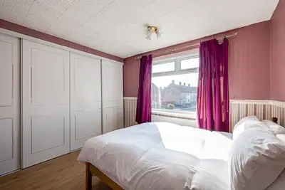 Image de George Harrison's Former 3bd Home in Liverpool