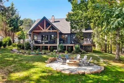 Image de Come Visit \"Craddock Point\"!