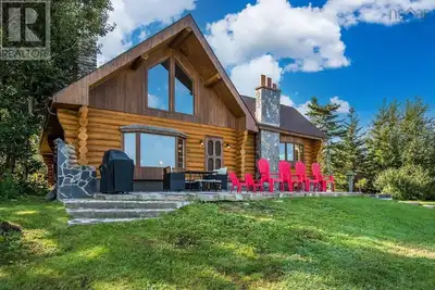 Image de Your Rustic Ocean Chalet Escape