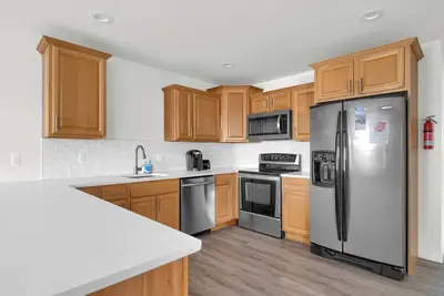 Image de Algonac's Riverview Retreat