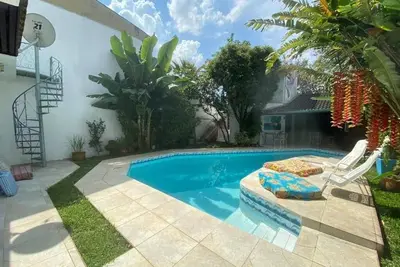 Image de Villa Aconchegante com Piscina