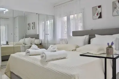 Image de Varkiza Luxury Apartment family sized near airport and varkiza resort beach