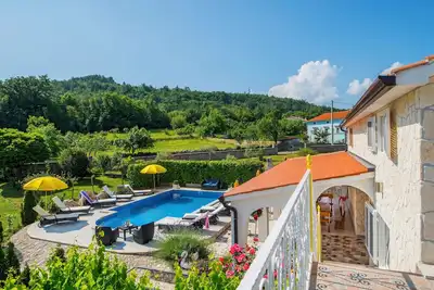 Image de Villa zum Träumen mit Großem Pool