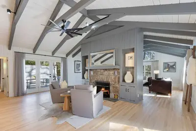 Image de New and Very Spacious Cottage Right Downtown Highlands, Nc!