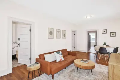 Image de Bring Fido~ Fully Fenced in Yard! *3bd/2 Bath*