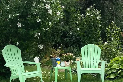 Image de Cozy Gnome Home! Short walk to beach access - Pet friendly with fenced yard