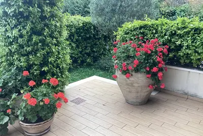 Image de Cozy apartment with garden. Very cool in summer. Outdoor Shower