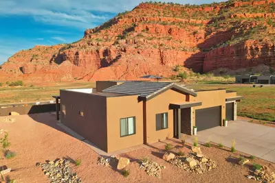 Image de Luxury Oasis • Pool, Pickleball, Stargazing Views