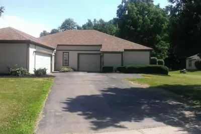 Image de Large Ranch In Old Historic Dublin near Bridge Street district