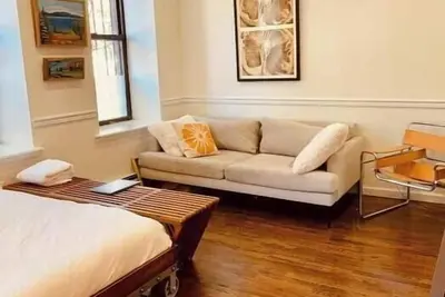 Summer Retreat in Brownstone Brooklyn!